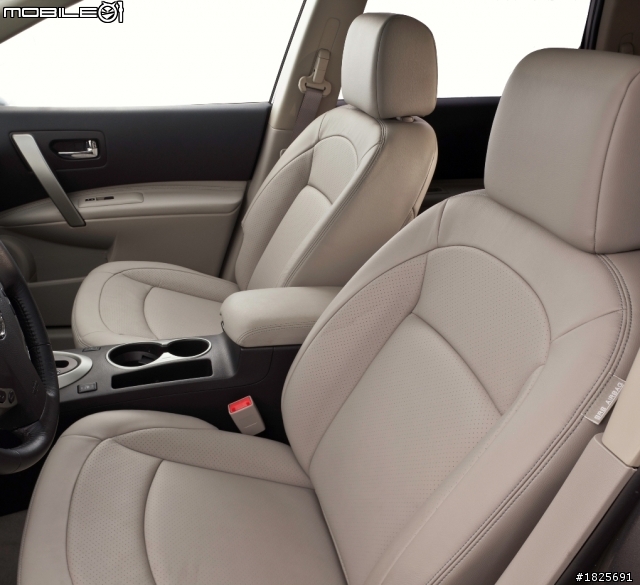 2011 NISSAN ROGUE  改款新車POTO