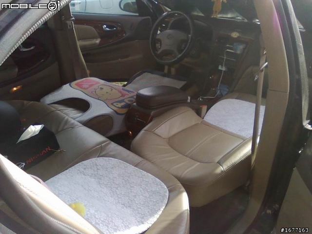 請問A33車主: 有試過將前座椅背完全放平當車床嗎?