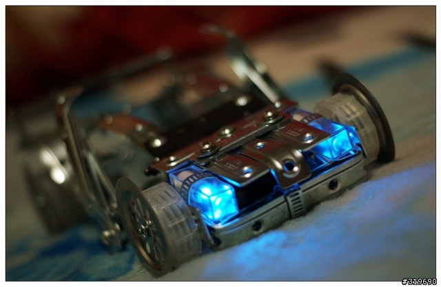 瞎搞~ 鐵片車 & 1/18 HUMMER