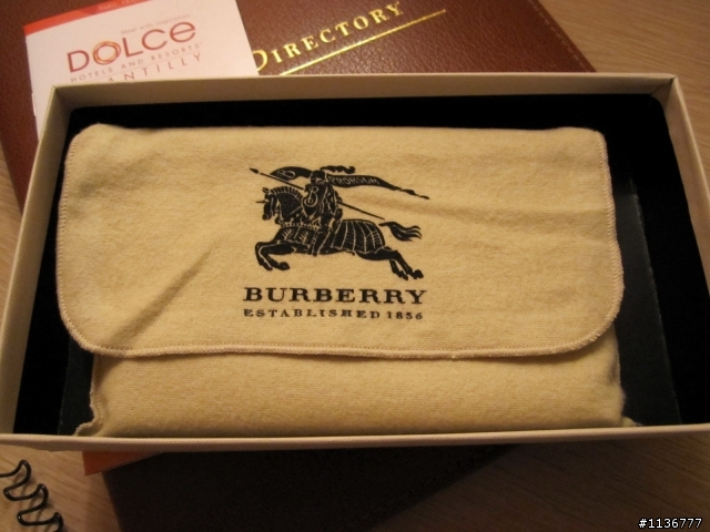 [開箱][圖多]低調好看的Burberry 中夾
