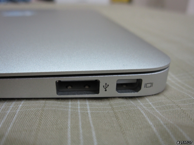 台版11.6 macbook air開箱分享  新增kvm轉接器使用心得
