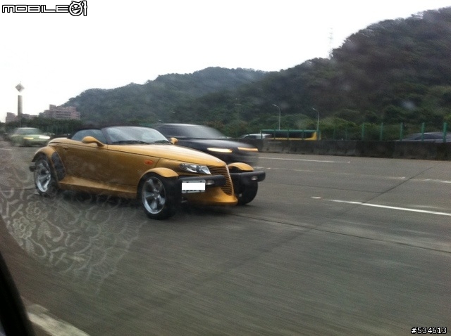 在泰山收費站遇見的帥氣復古車