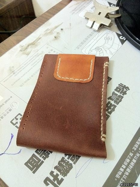 DIY幫自己Iphone4做個窩