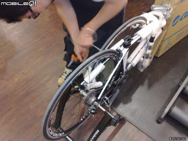 <<開箱>>  20101102 TCR ADVANCED SL R1 全台首開箱