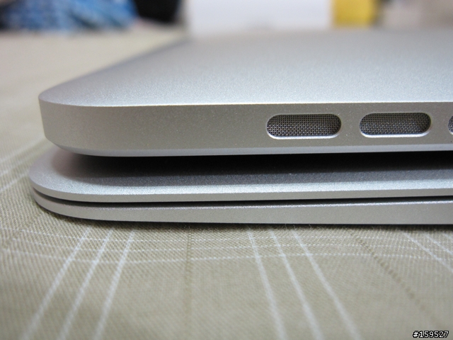 台版11.6 macbook air開箱分享  新增kvm轉接器使用心得