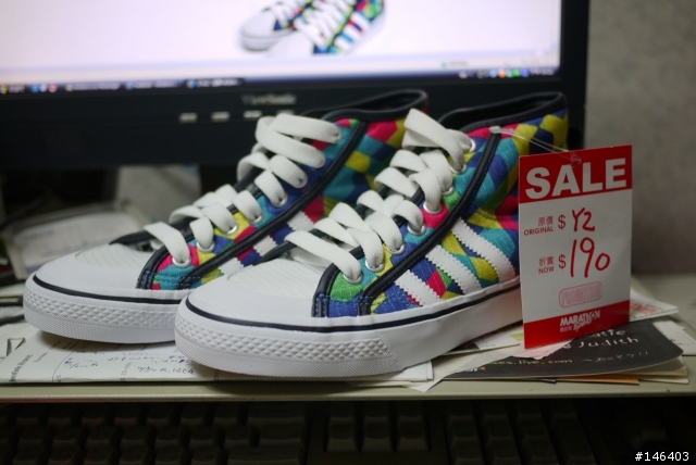在香港海港城買的native Fitsimmons Boots & adidas女鞋