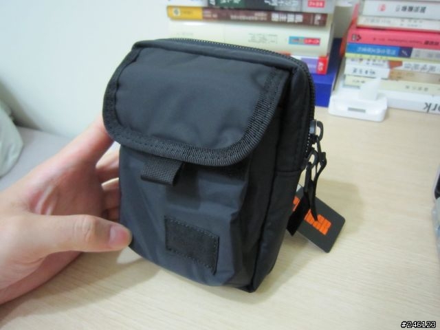 敗家分享-iPhone4 x Head Porter - Black Beauty Pouch