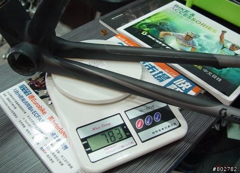低調再低調灰炭車 2011 SCOTT R1