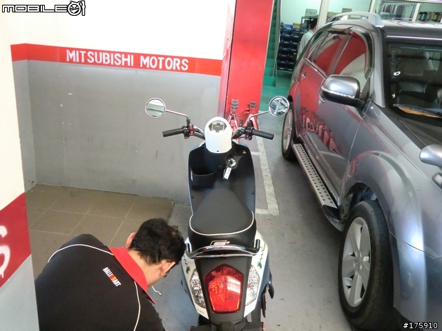 E-MOVING 電動機車1千公里回中華滙豐原廠保養+電池實測 分享