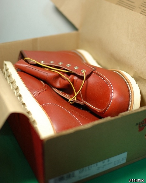 【開箱】第一次的接觸...Red Wing 8131..