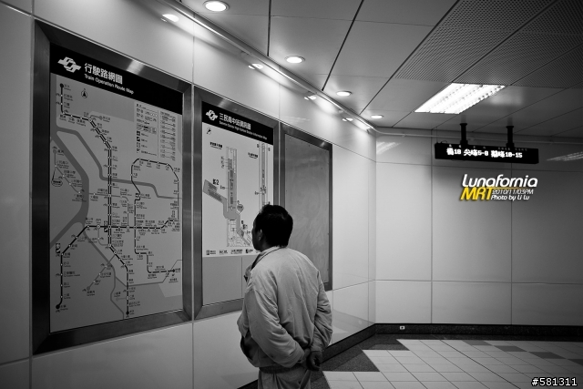 湊熱鬧！走出巷口蘆洲捷運內湖上班去！Let's go by Lunafornia MRT