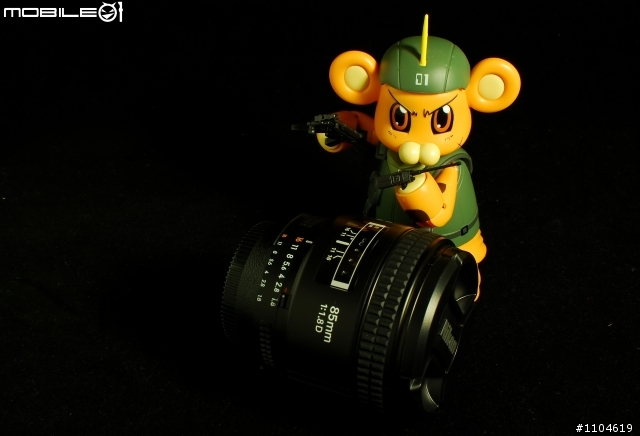 開箱 AF Nikkor 85mm F/1.8 D
