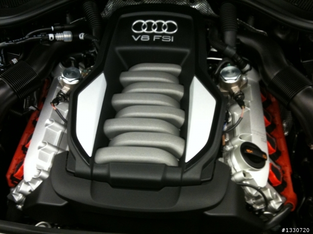 受困五指山  audi車鎖 30秒內快速解鎖!?(補之前new a8圖)