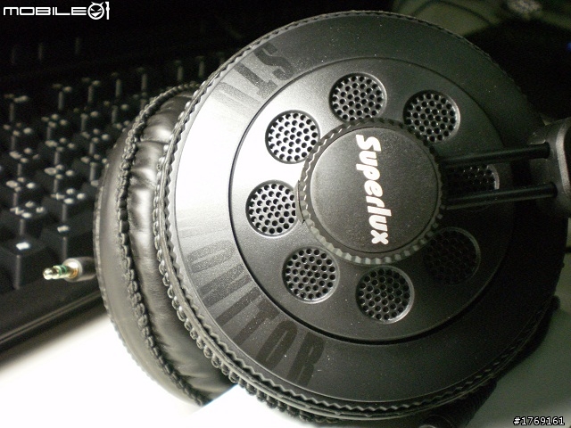 [開箱]舒伯樂 superlux HD668B + 與HD681外型比較