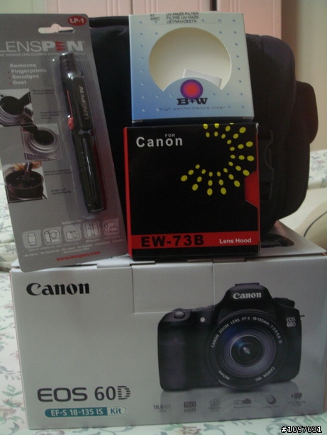 [新手開箱]60D+ 18-135mm KIT~馬來西亞開箱!