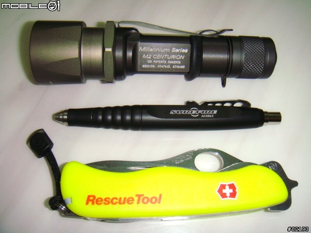 SUREFIRE M2手電筒+SUREFIRE 2代筆~開心入手