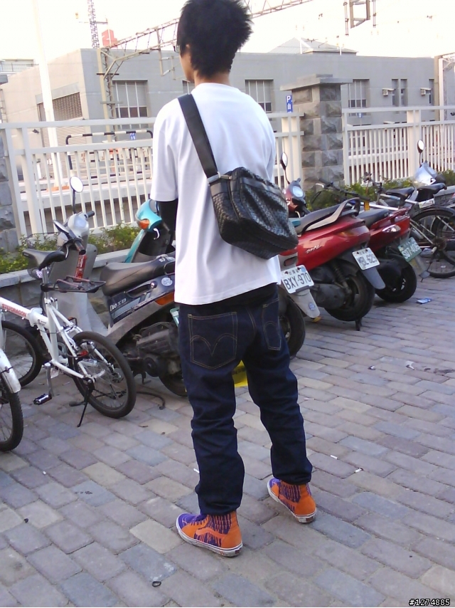 手賤分享迷之牌褲子  EVERS   ?  LEVIS ?
