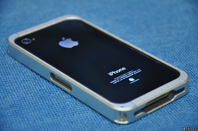 [專屬精品iPS.tw] iPhone4鋁合金保護殼開箱--11/08新增黑紅配色