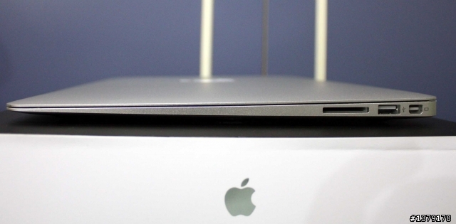 [開箱] Macbook Air 13 頂規開箱文