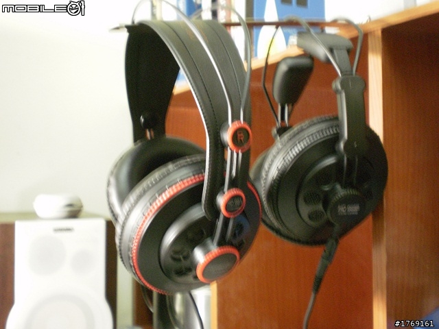 [開箱]舒伯樂 superlux HD668B + 與HD681外型比較