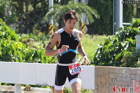 2010 IRONMAN 70.3 Taiwan 鐵人三項國際邀請賽 賽事圖集上線囉(2527張)