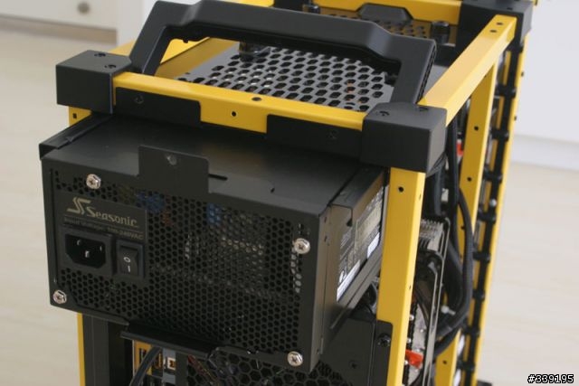 [分享] Antec Lanboy Air機殼-- 別人沒提到的部分