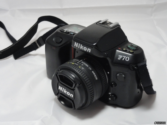 Nikon D7000 Kit 開箱 (11月15日新增自動白平衡簡單測試)