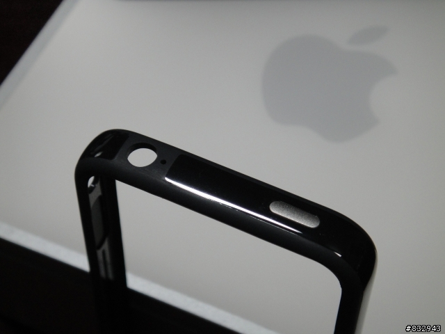 [小開箱]~IPHONE4原廠Bumper~