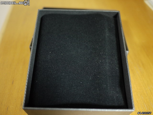 ＊老爸生日禮物開箱文分享＊Dunhill皮夾