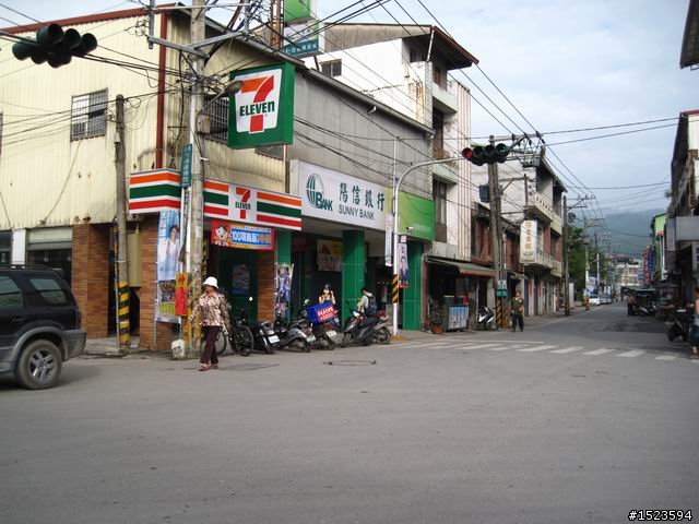 世外桃源的山中傳奇 ~ 小關山林道