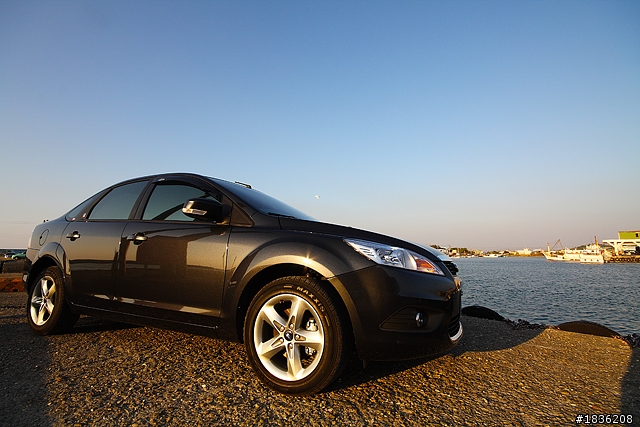聽說現在很流行開箱(Focus tdci 4d)