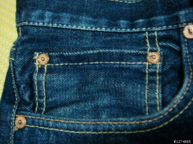 手賤分享迷之牌褲子  EVERS   ?  LEVIS ?