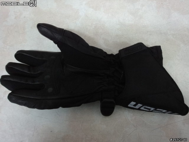 [開箱] ICON  Patrol Waterproof Glove 冬季防水防寒防摔手套