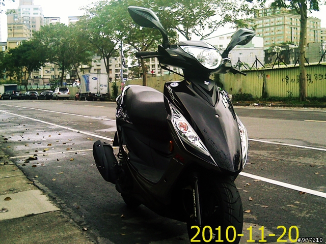 開箱 SUZUKI NEX 125 黑灰