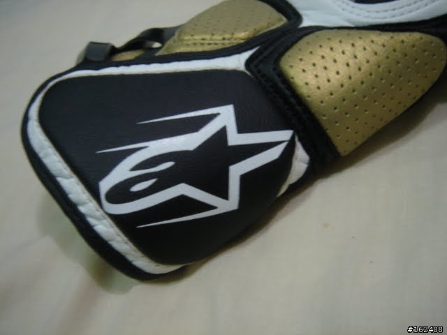 [開箱？] 金光閃閃的小星星~ Alpinestars S1