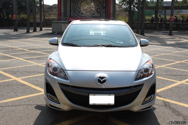 NEW MAZDA3 4D 尊貴版 超低調開箱文