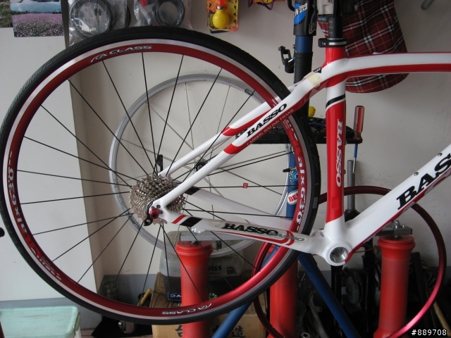 我的第一部組裝公路車BASSO Laguna