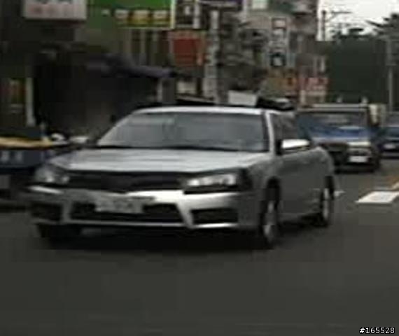 偽裝車~~是哪一家要改款了??
