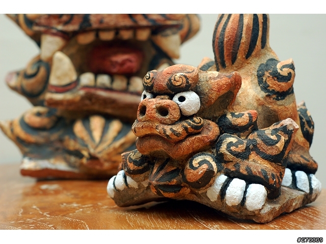 沖繩 - 獅