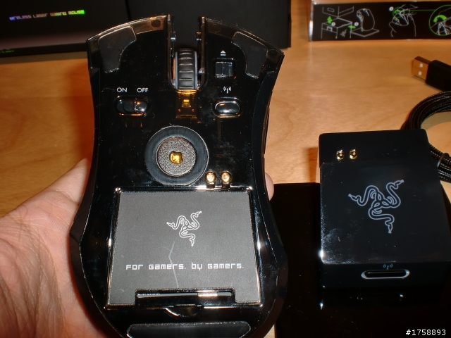 RAZER 曼巴蛇滑鼠及巨蟻鼠墊開箱文