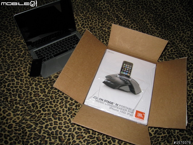 [新款四代]    IPHONE4 喇叭DOCK功能 ... JBL On Stage IV 飄洋過海開箱文 ~
