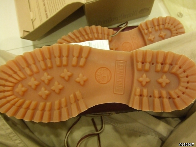 請大家幫我判斷一下我的Timberland雷根是仿冒的嗎??