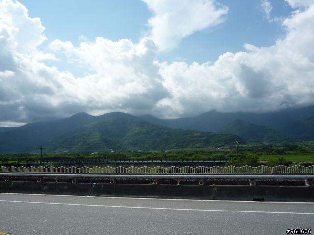 【遊記分享】鐵馬浪人之流浪全台灣~~DAY9~~終於在民國100年前PO完了，祝大家新年快樂~~