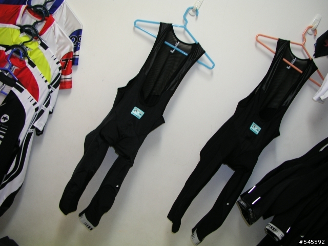 冷冬前,ASSOS TK434_S5 &TK607_S5七分吊帶褲開箱