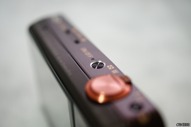 [開箱分享] SONY  WX5  美又有型的隨身機~