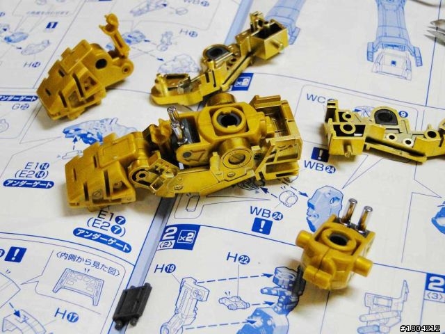 PG Strike Freedom 攻擊自由鋼彈 開箱+素組