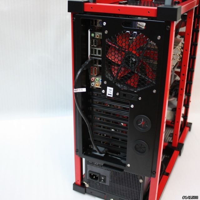 這不是樂高！他是Antec LanBoy Air玩家機殼！