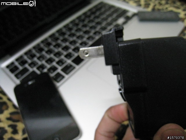 [新款四代]    IPHONE4 喇叭DOCK功能 ... JBL On Stage IV 飄洋過海開箱文 ~