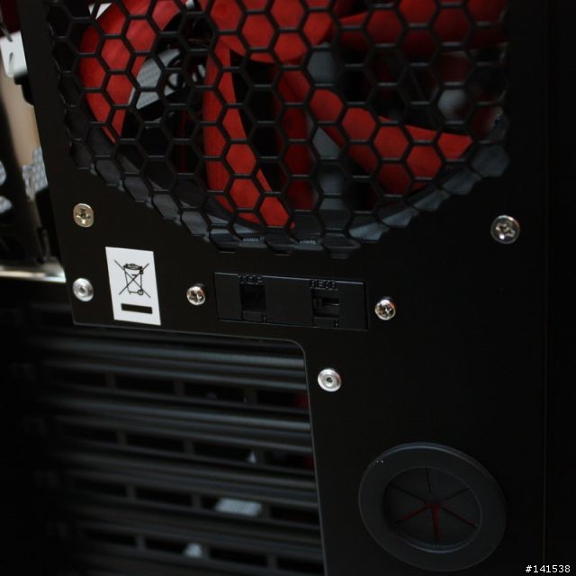 這不是樂高！他是Antec LanBoy Air玩家機殼！