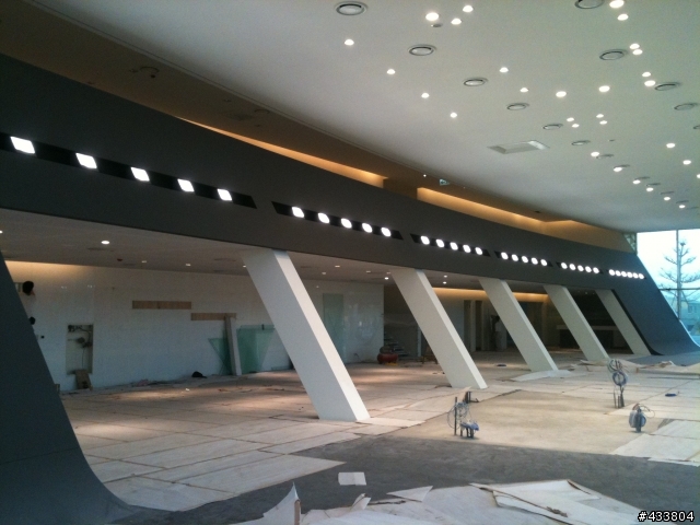 中壢新興建築......超美展示間